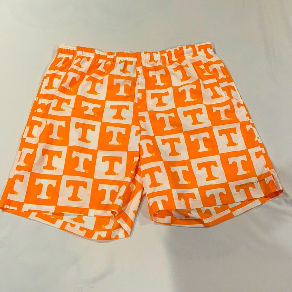 Men’s Columbia Tennessee PFG Omni-Shade Swim Shorts Size Large